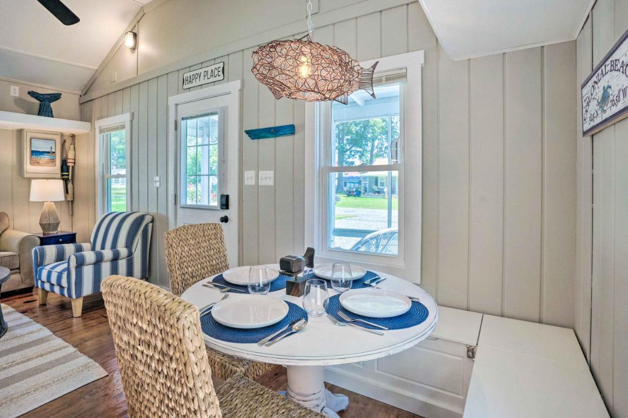 Chic Cottage With Private Yard Steps To Beach! Colonial Beach Extérieur photo