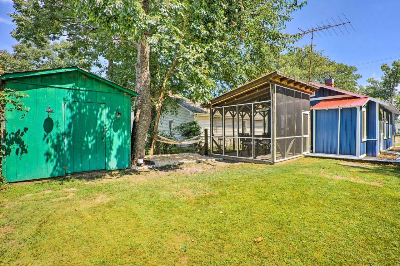Chic Cottage With Private Yard Steps To Beach! Colonial Beach Extérieur photo