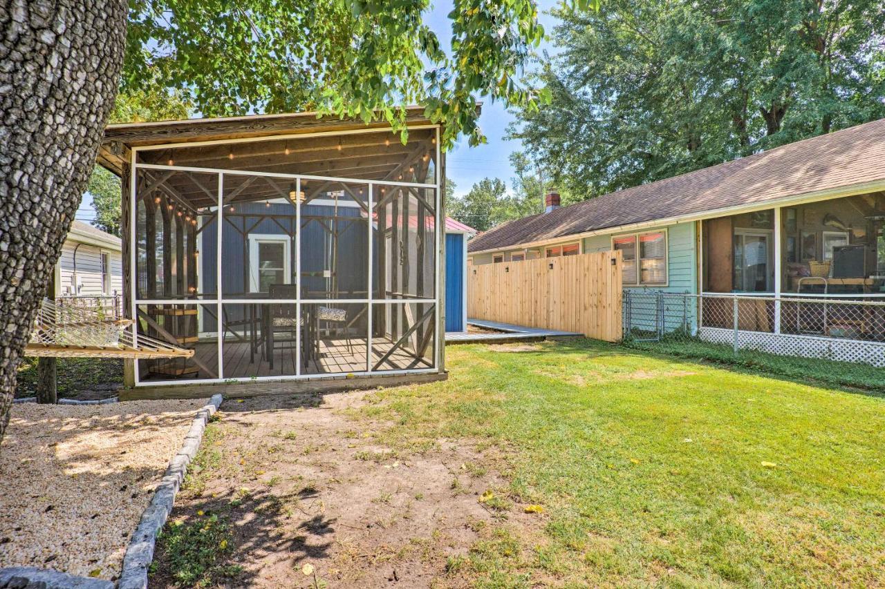Chic Cottage With Private Yard Steps To Beach! Colonial Beach Extérieur photo